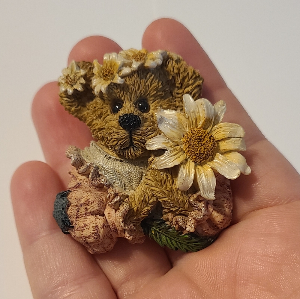 Boyd's Bear Bear With Flower Crown Pin